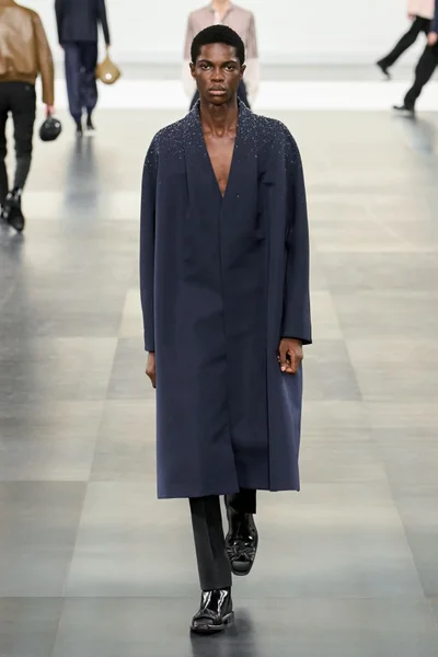 Look 45